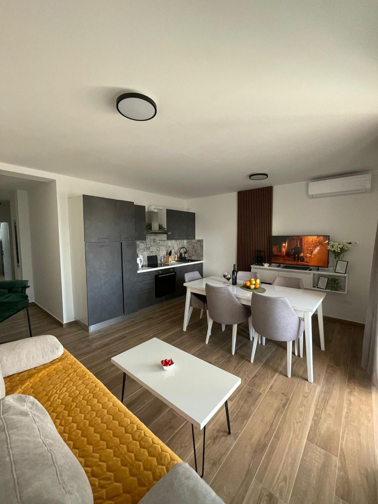 Stina Apartment Biograd Na Moru Exterior foto